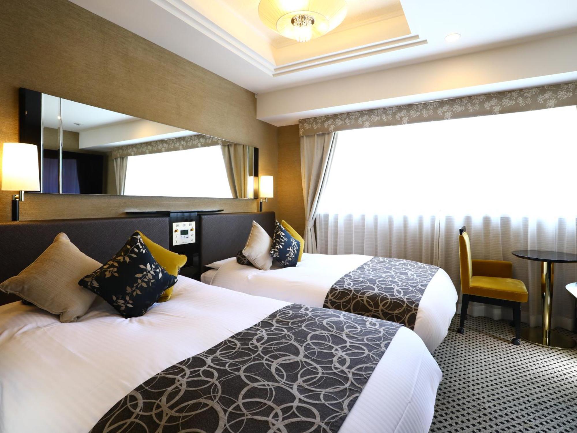 Apa Hotel Iidabashi Ekimae Tokyo Dış mekan fotoğraf